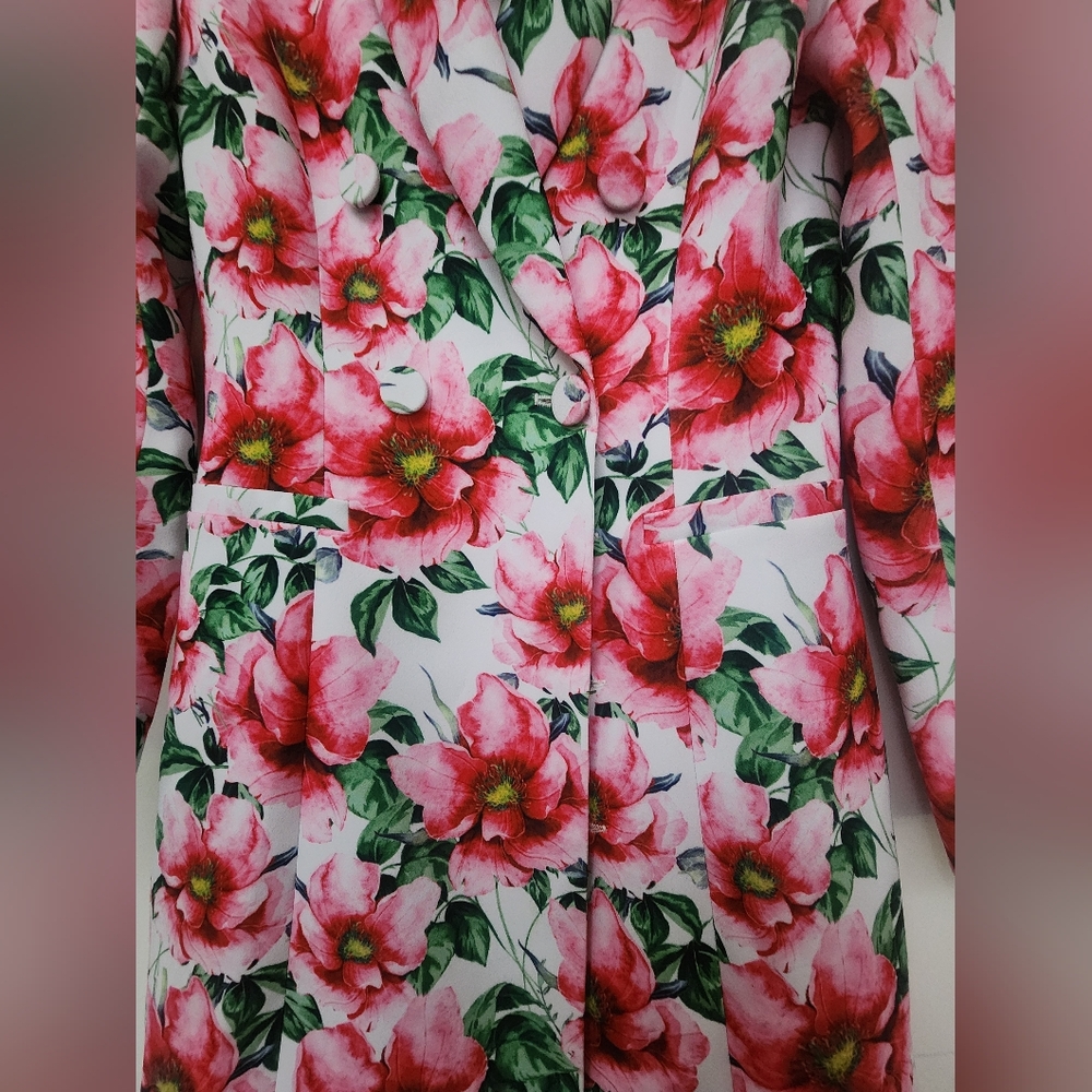 Dress - Picture 10 of 10